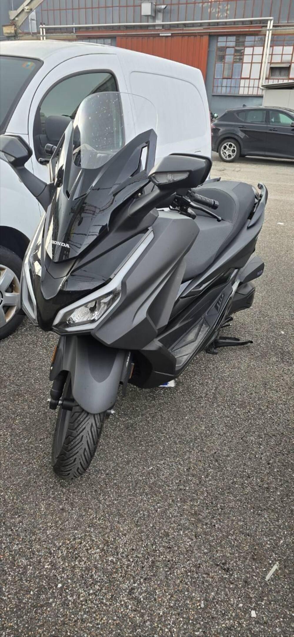 Honda Forza 350 (2022 - 24) (2)