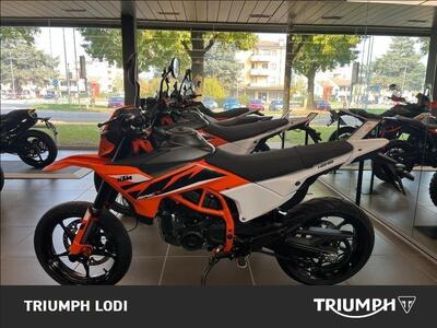 KTM 125 SMC R (2025 - 26) nuova