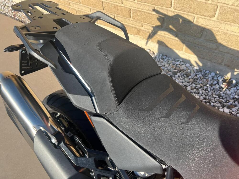 KTM 1290 Super Adventure S (2021) (2)