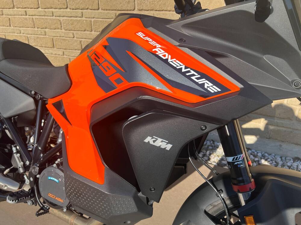 KTM 1290 Super Adventure S (2021) (3)