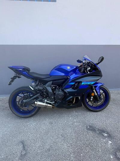 Yamaha YZF R7 (2021 - 25) usata