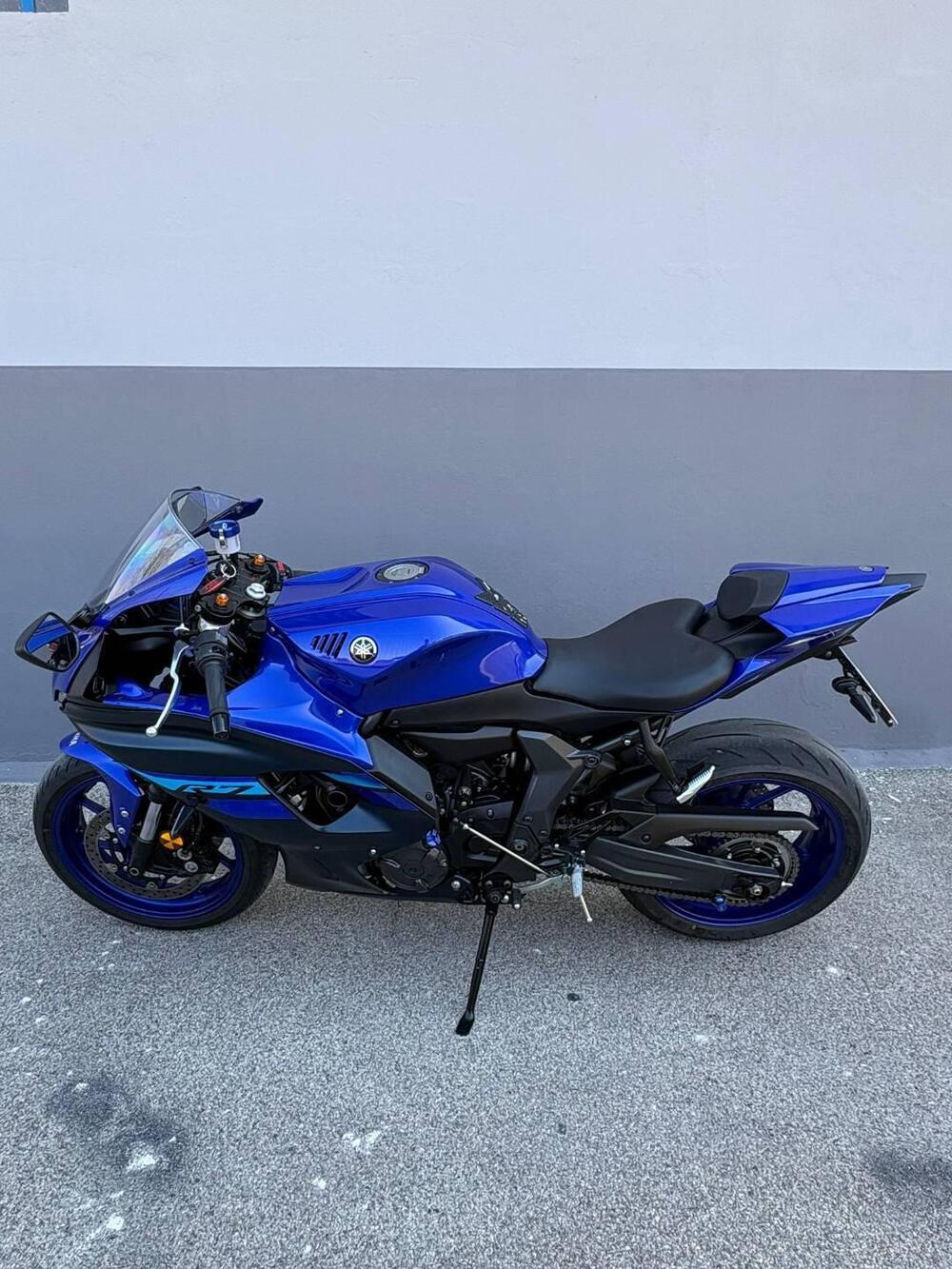 Yamaha YZF R7 (2021 - 25) (4)
