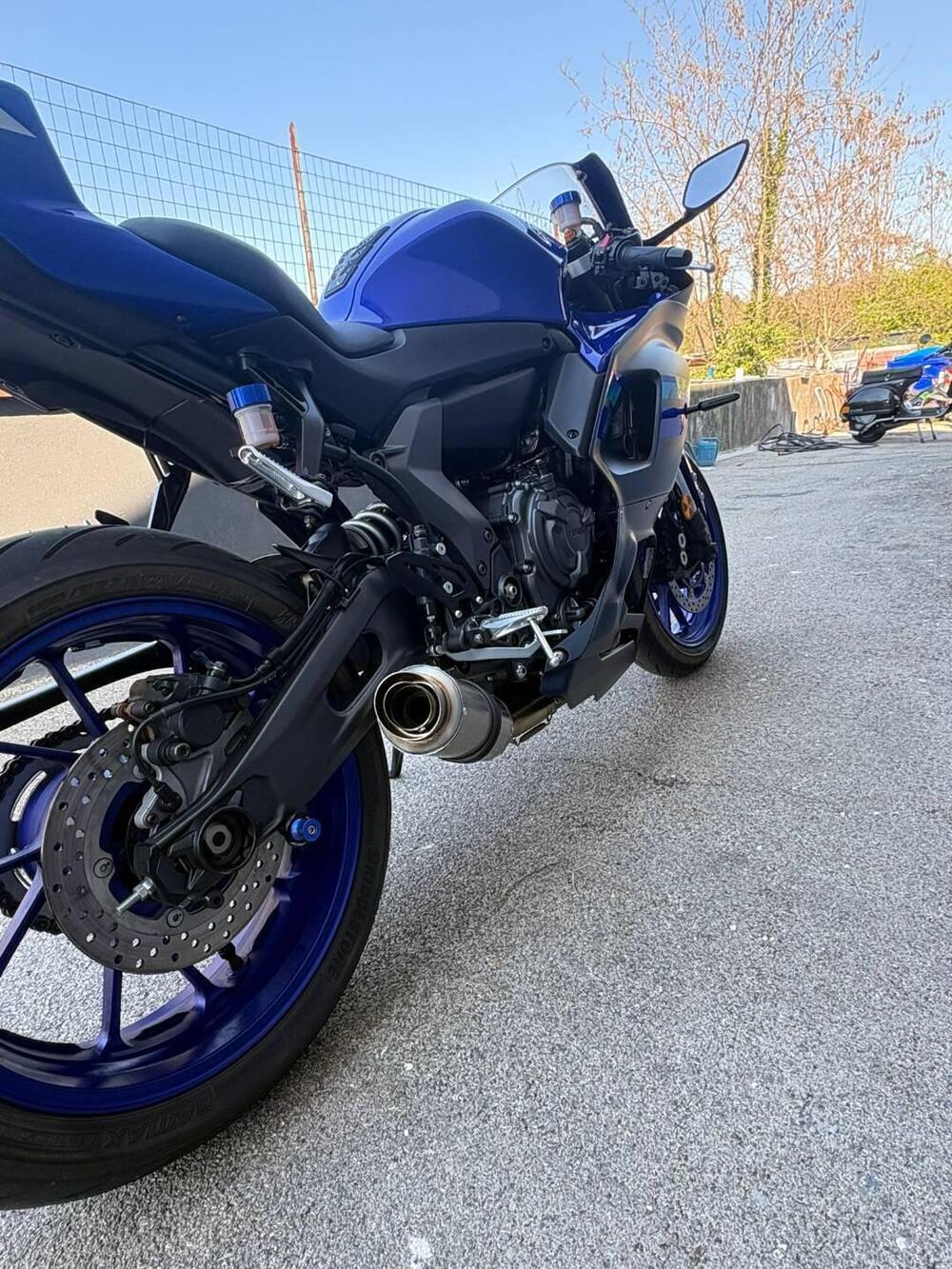 Yamaha YZF R7 (2021 - 25) (6)