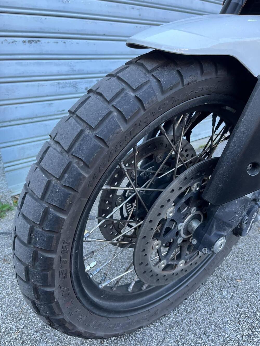 Moto Morini X-Cape 650 (2021 - 26) (16)