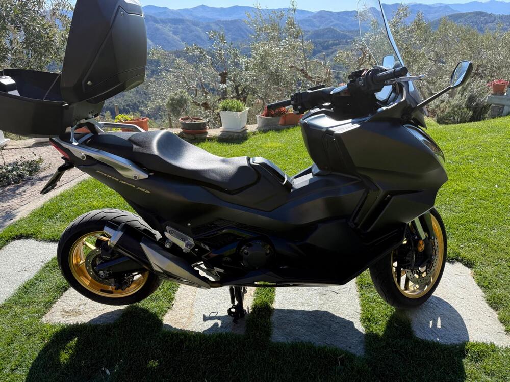 Honda Forza 750 DCT Special Edition (2024) (2)