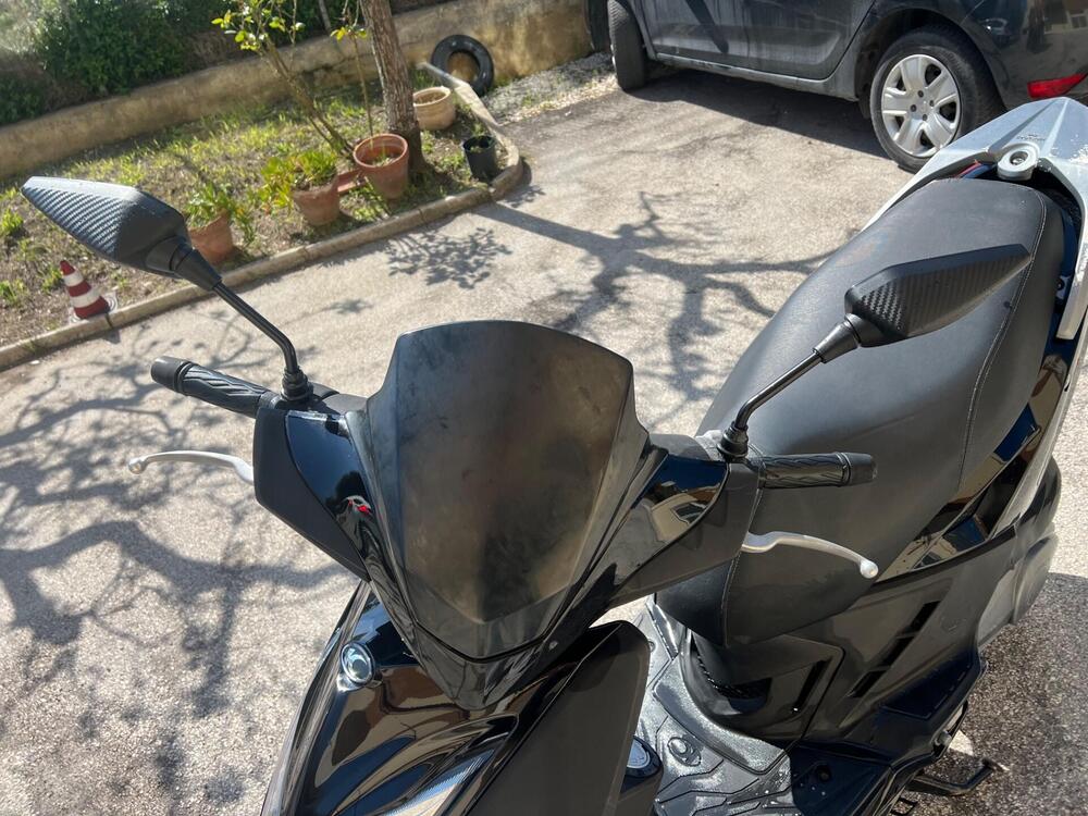 Kymco Agility 125 R16 + (2017 - 20) (8)