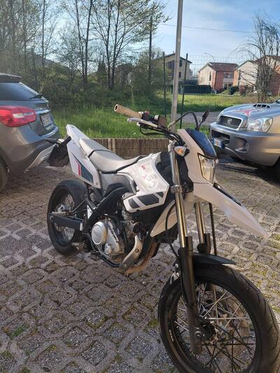 Yamaha WR 125 (2016 - 17) usata
