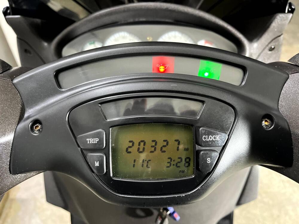 Piaggio X9 250 Evolution (3)