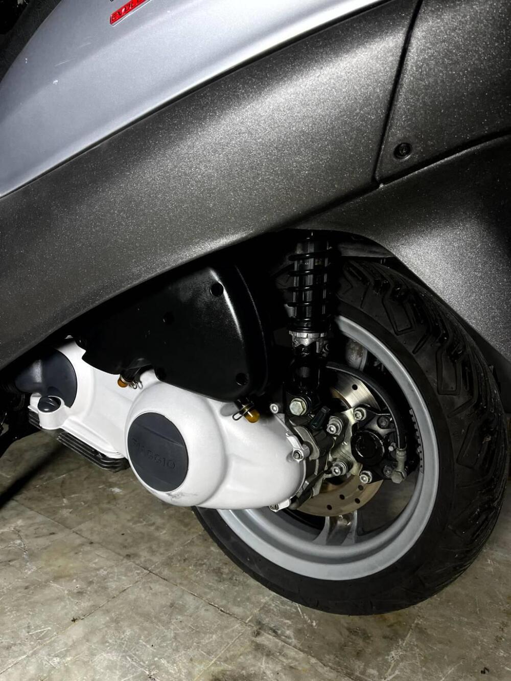 Piaggio X9 250 Evolution (17)