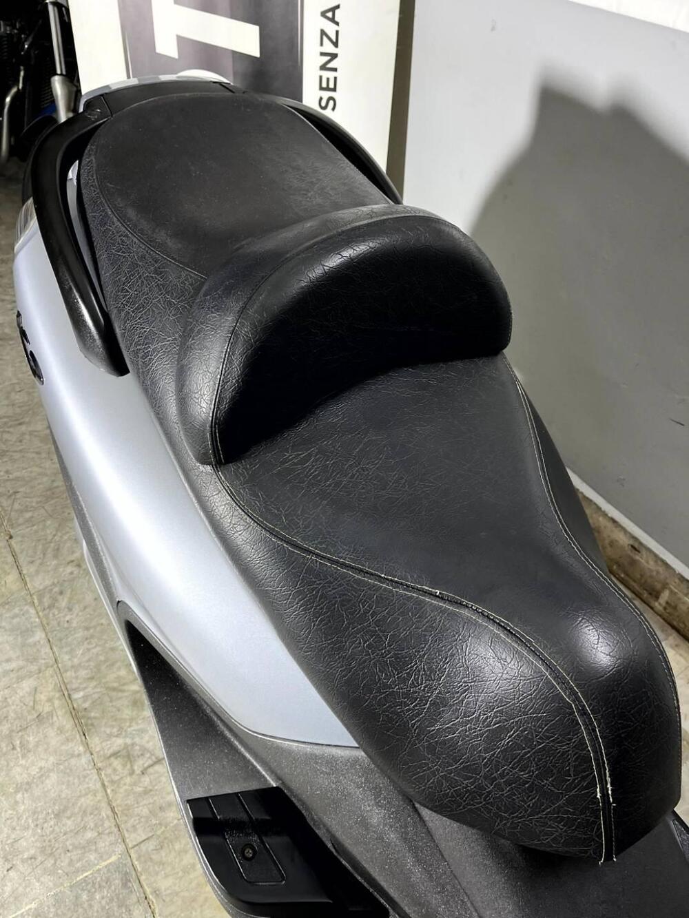 Piaggio X9 250 Evolution (20)