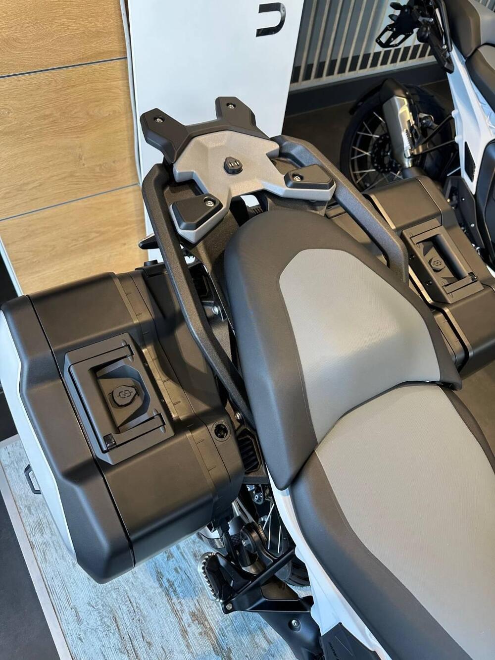 Bmw R 1300 GS Trophy (2023 - 26) (4)