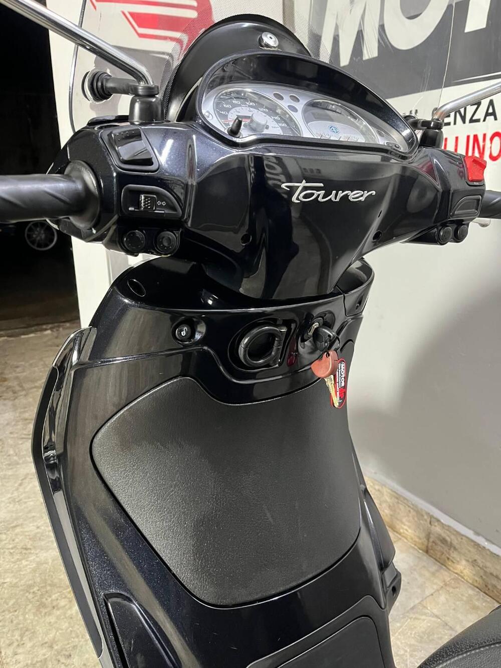 Piaggio Beverly 250 i.e. (2004 - 06) (11)