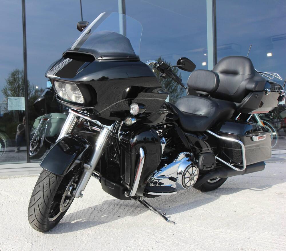 Harley-Davidson 107 Road Glide Ultra (2017 - 18) - FLTRU (4)