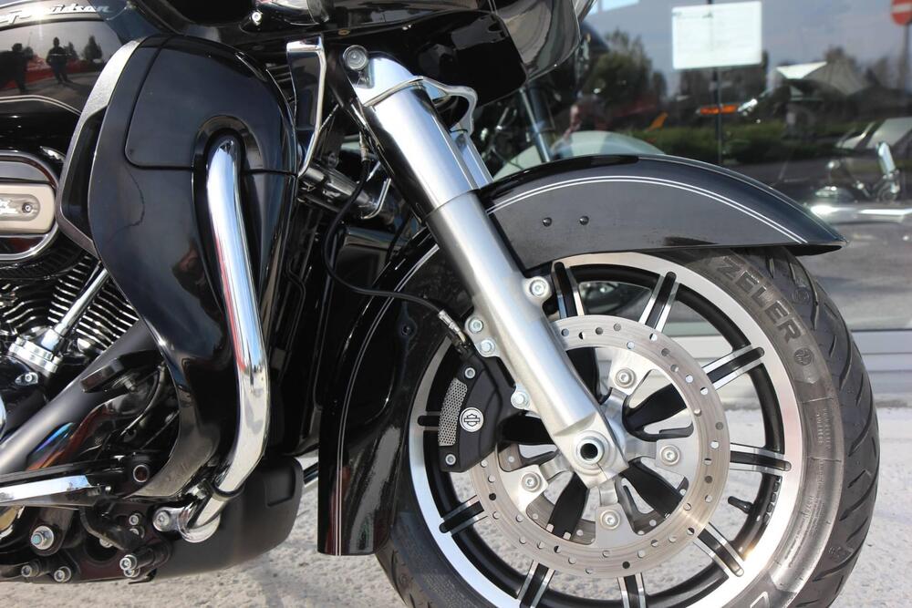 Harley-Davidson 107 Road Glide Ultra (2017 - 18) - FLTRU (9)