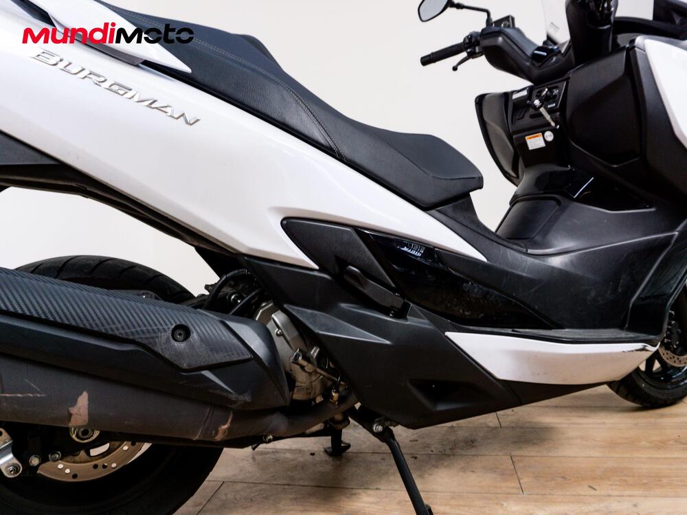 Suzuki Burgman 400 (2022 - 24) (3)