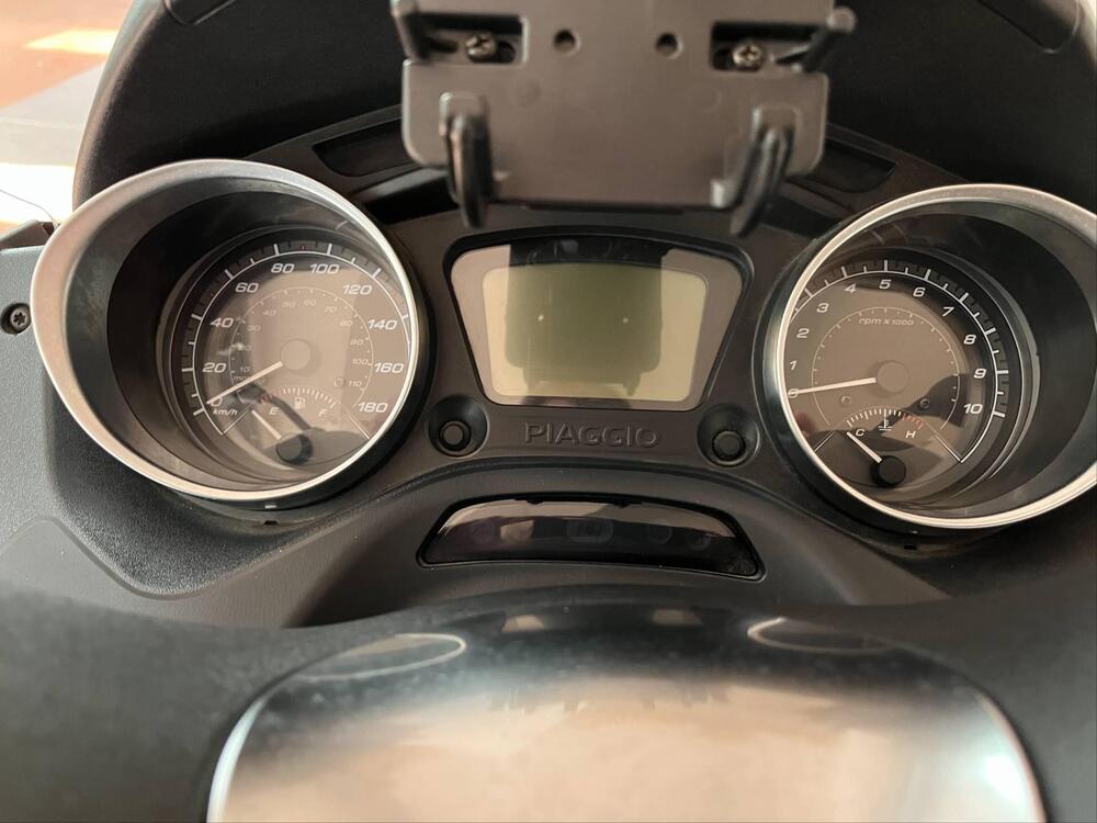 Piaggio MP3 300 ABS Hpe (2021 - 24) (5)