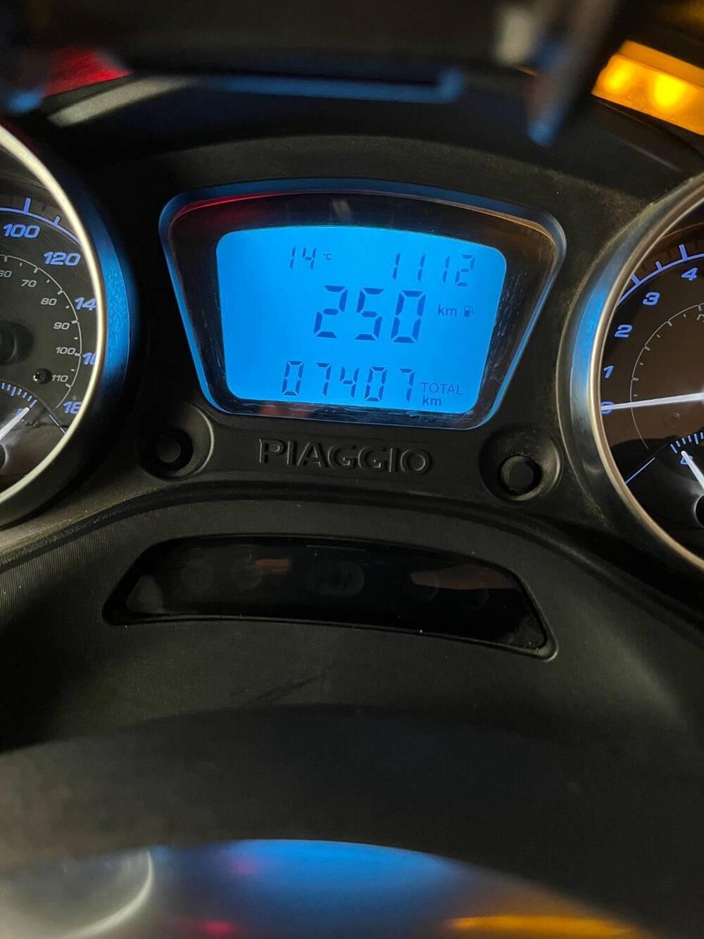 Piaggio MP3 300 ABS Hpe (2021 - 24) (7)