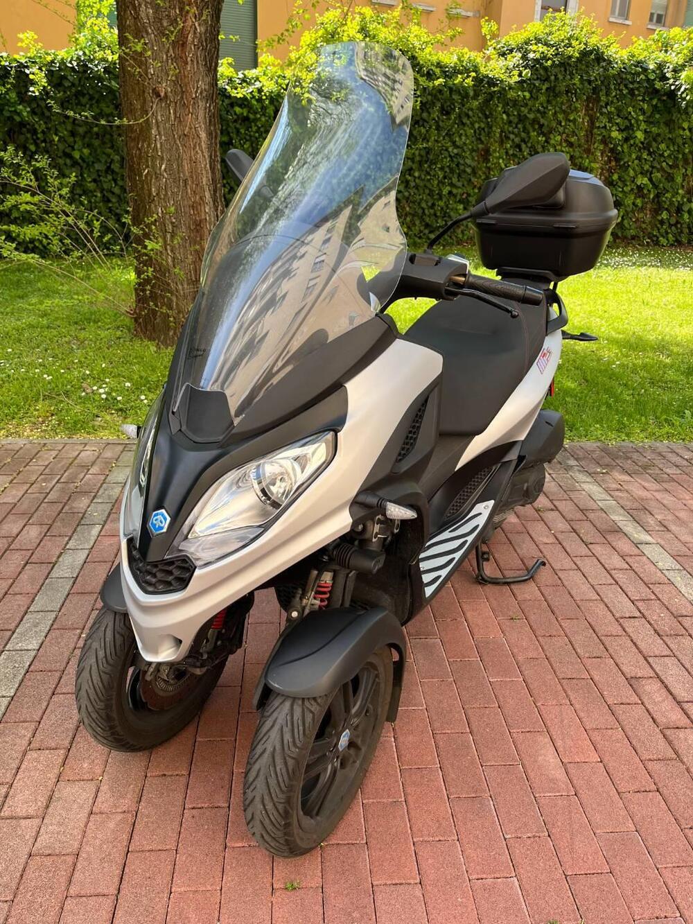 Piaggio MP3 300 ABS Hpe (2021 - 24) (4)