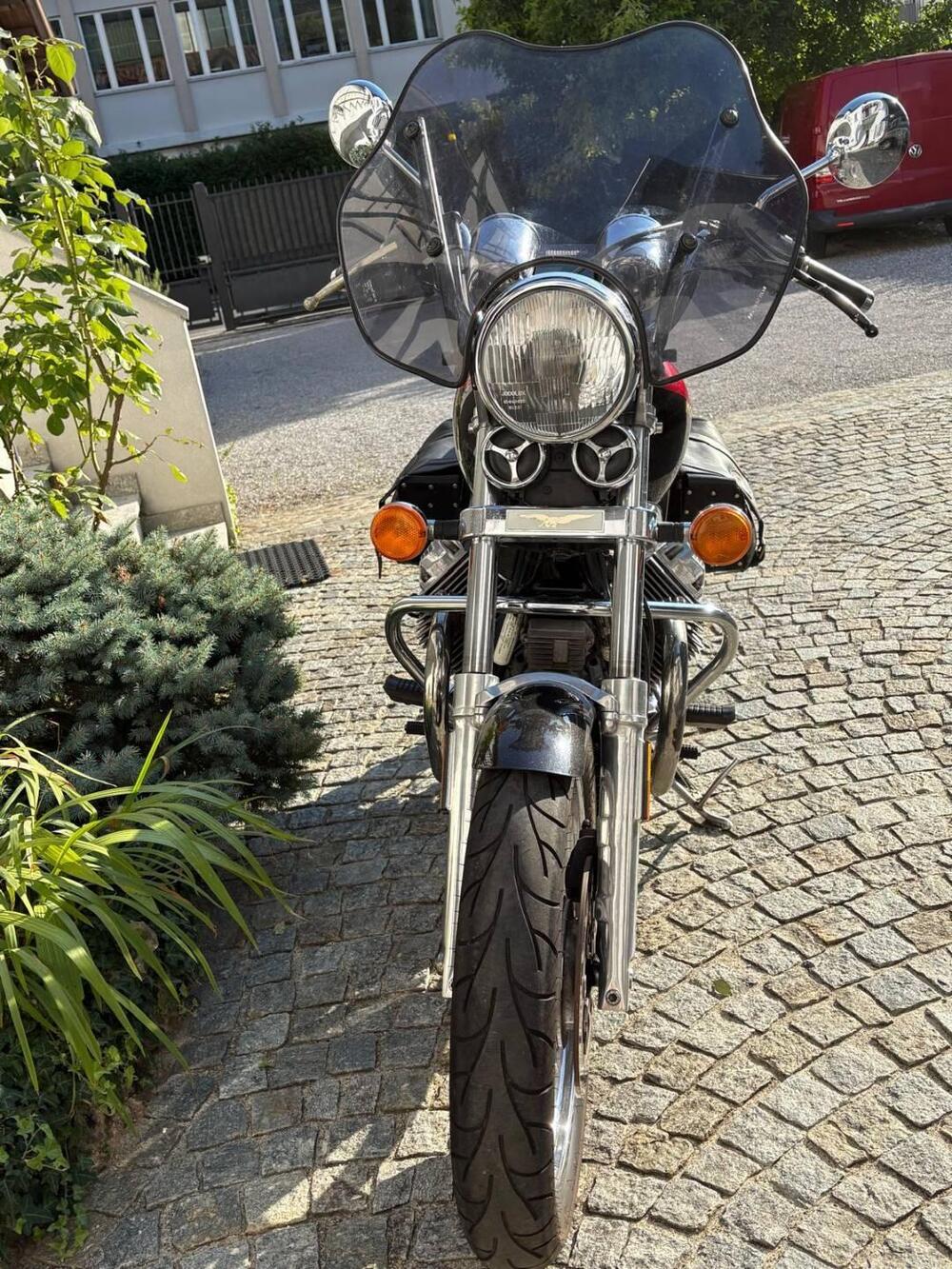 Moto Guzzi Nevada 750 Club (1998 - 01) (2)