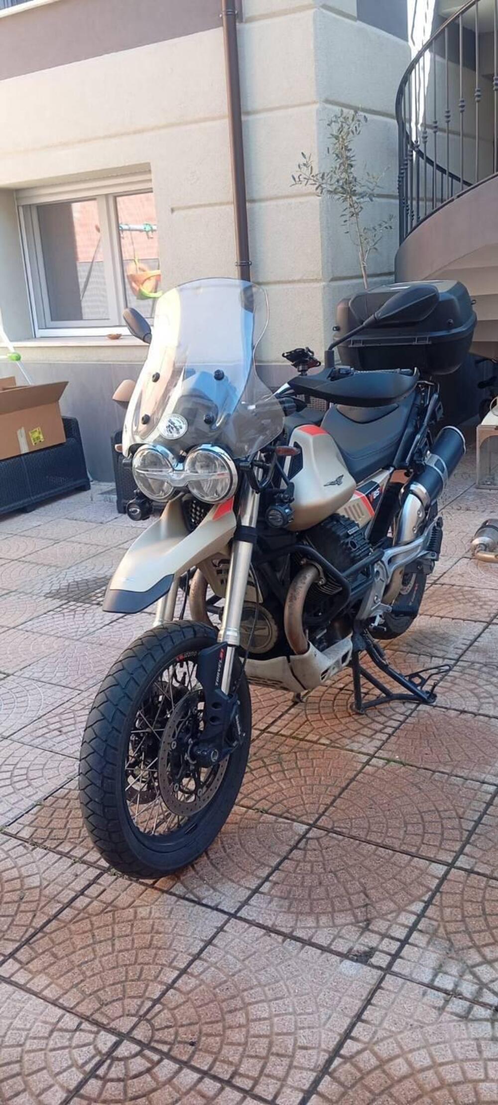Moto Guzzi V85 TT (2019 - 20) (4)