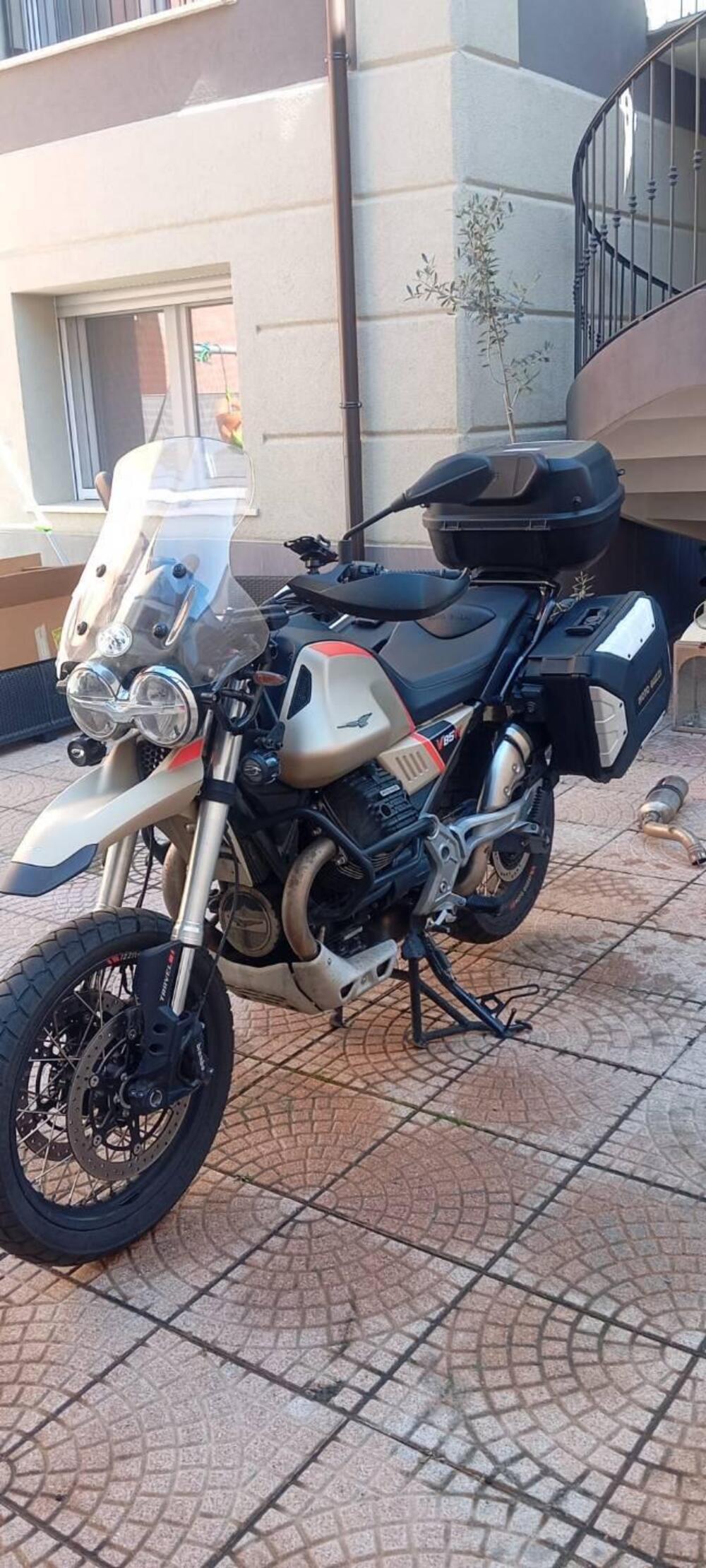 Moto Guzzi V85 TT (2019 - 20) (10)