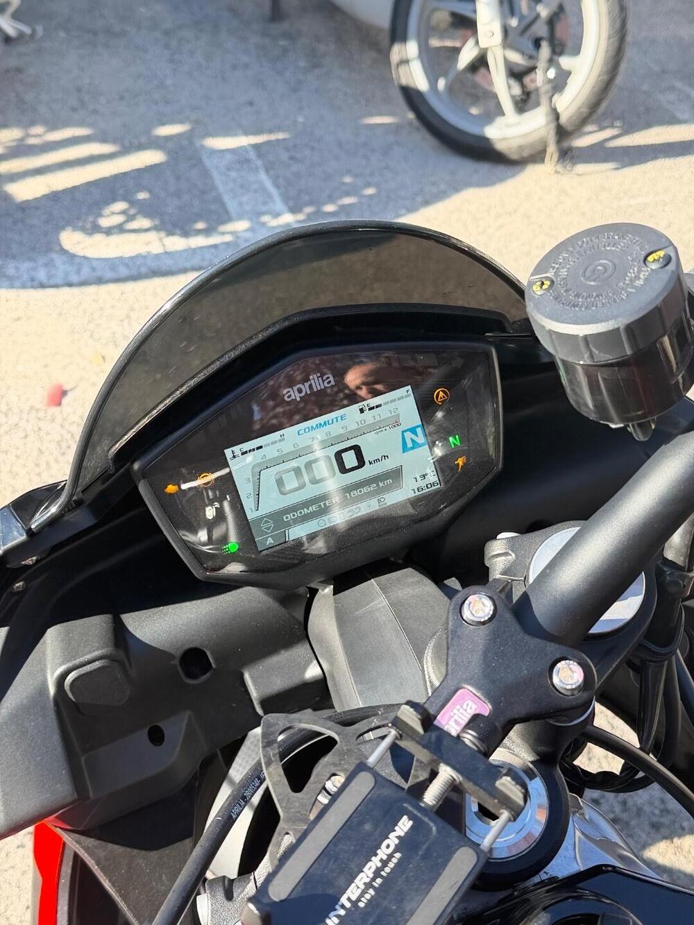 Aprilia Tuono 660 Factory (2022 - 24) (4)