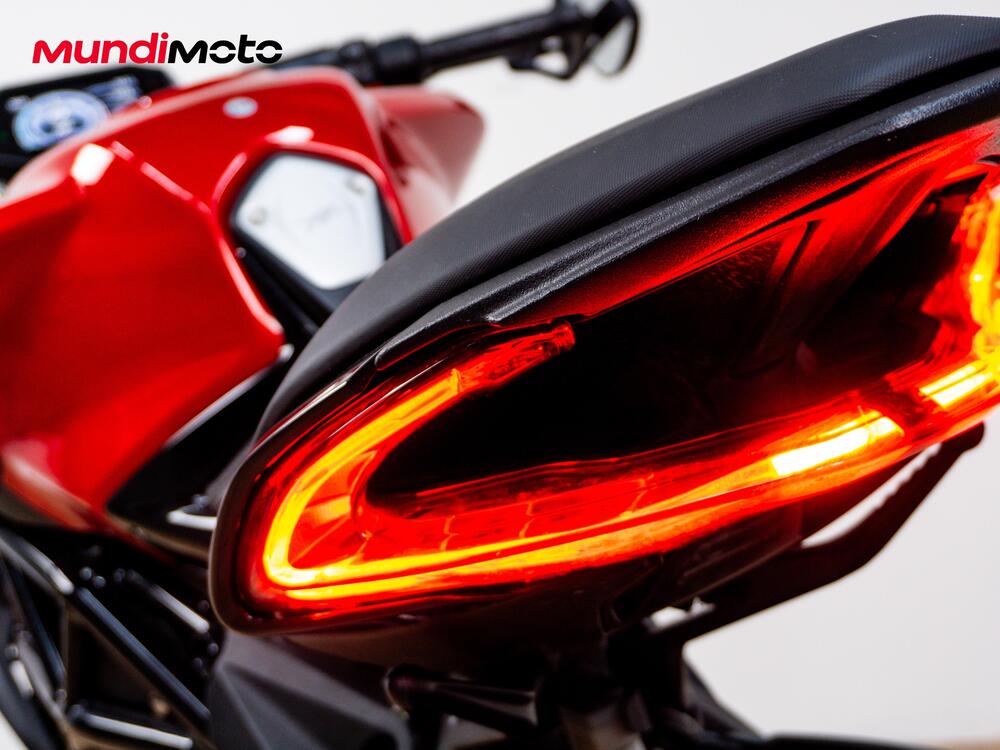 MV Agusta Dragster 800 R (2023 - 25) (15)