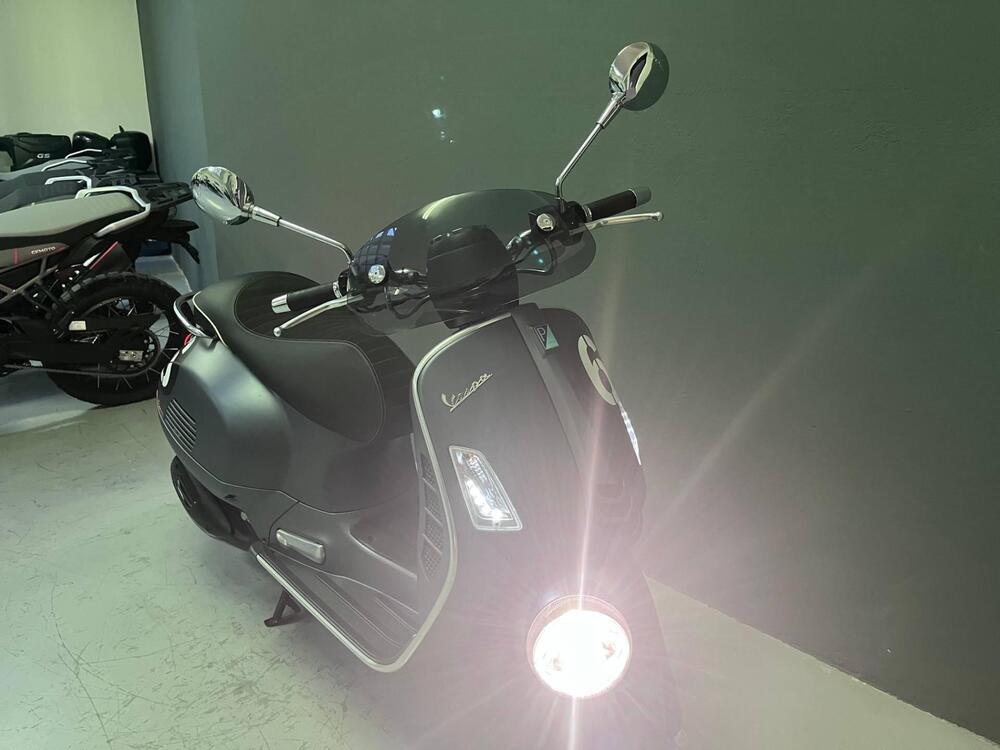 Vespa GTS 300 Hpe (2021 - 22) (12)
