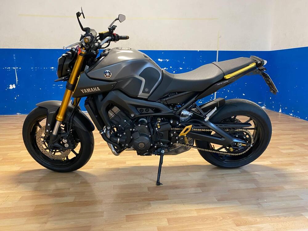 Yamaha MT-09 ABS (2016) (4)