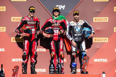 SBK 2026. GP del Portogallo. Nicol&ograve; Bulega vince Gara1 a Portimao [GALLERY] 