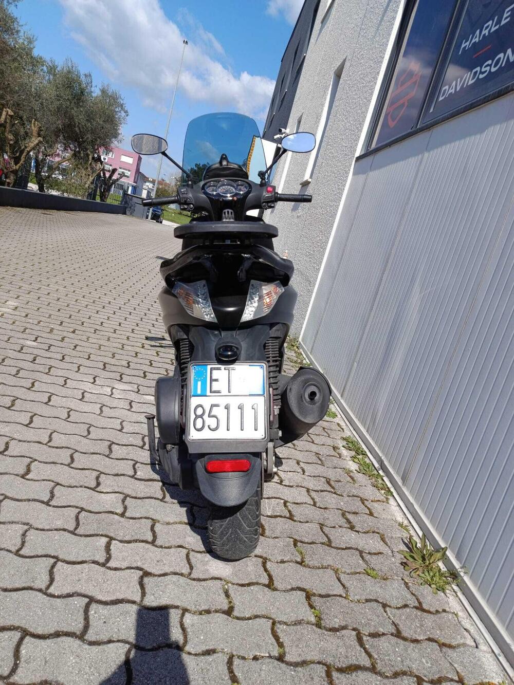 Piaggio Beverly 300 i.e. ABS-ASR (2016 - 20) (5)