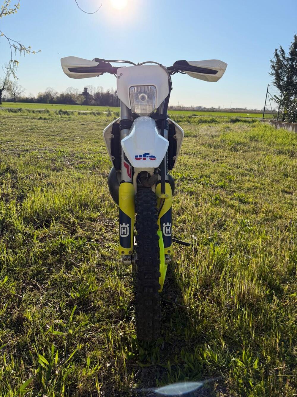 Husqvarna TE 300i (2020) (3)