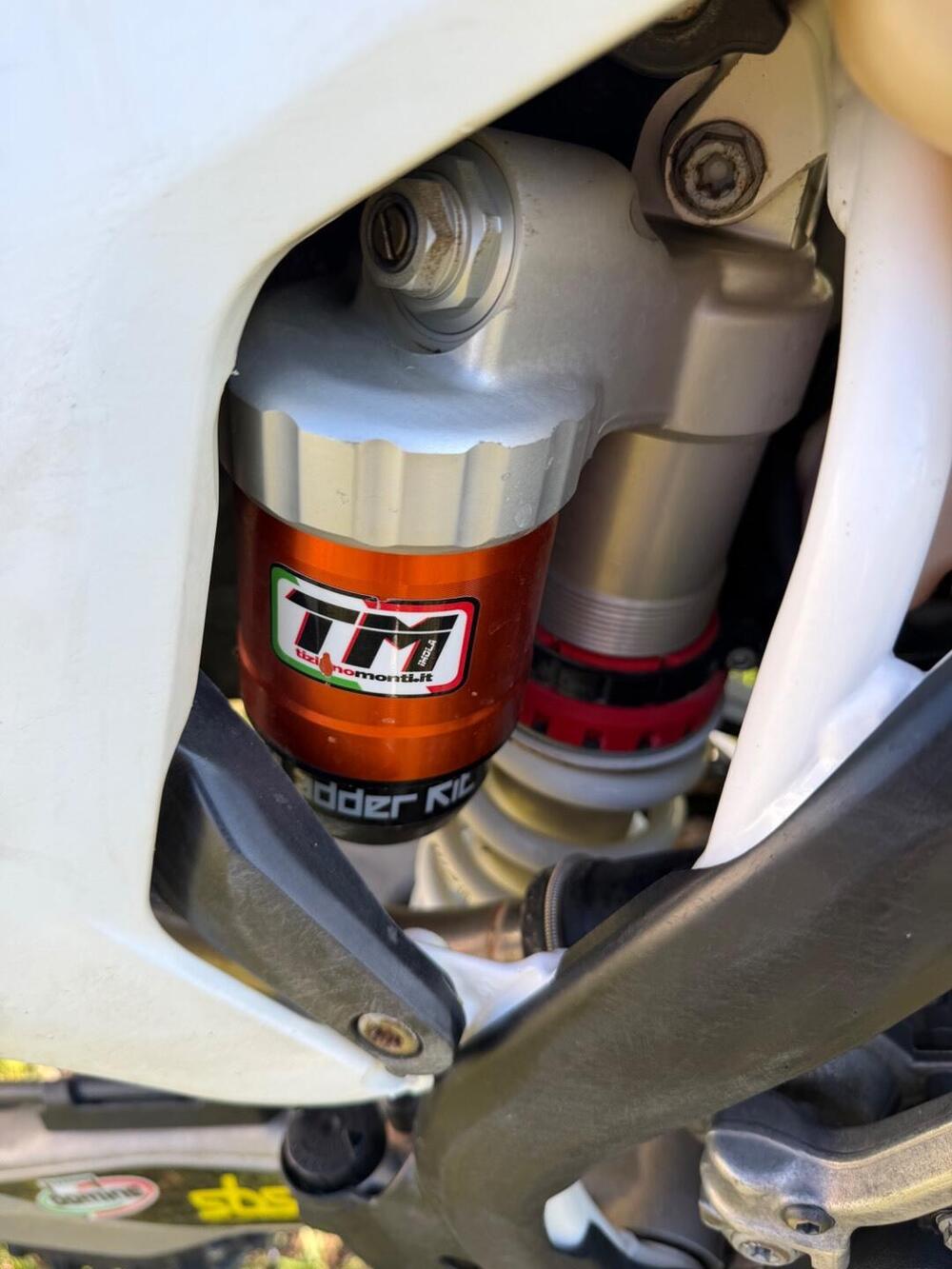 Husqvarna TE 300i (2020) (4)