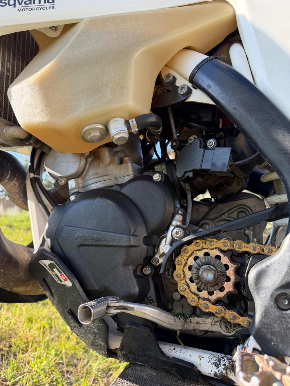 Husqvarna TE 300i (2020) (5)