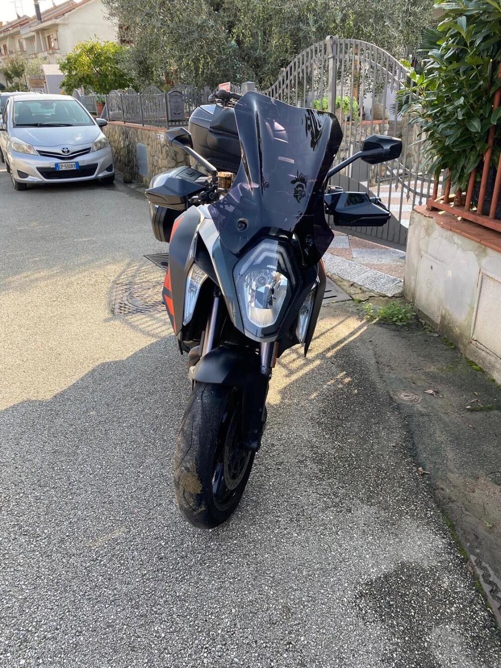 KTM 1290 Super Duke GT ABS (2016 - 18) (3)