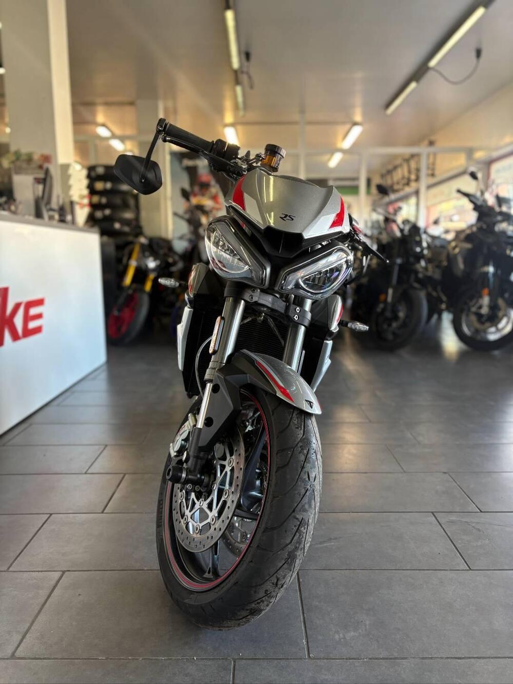Triumph Street Triple RS (2020 - 22) (3)