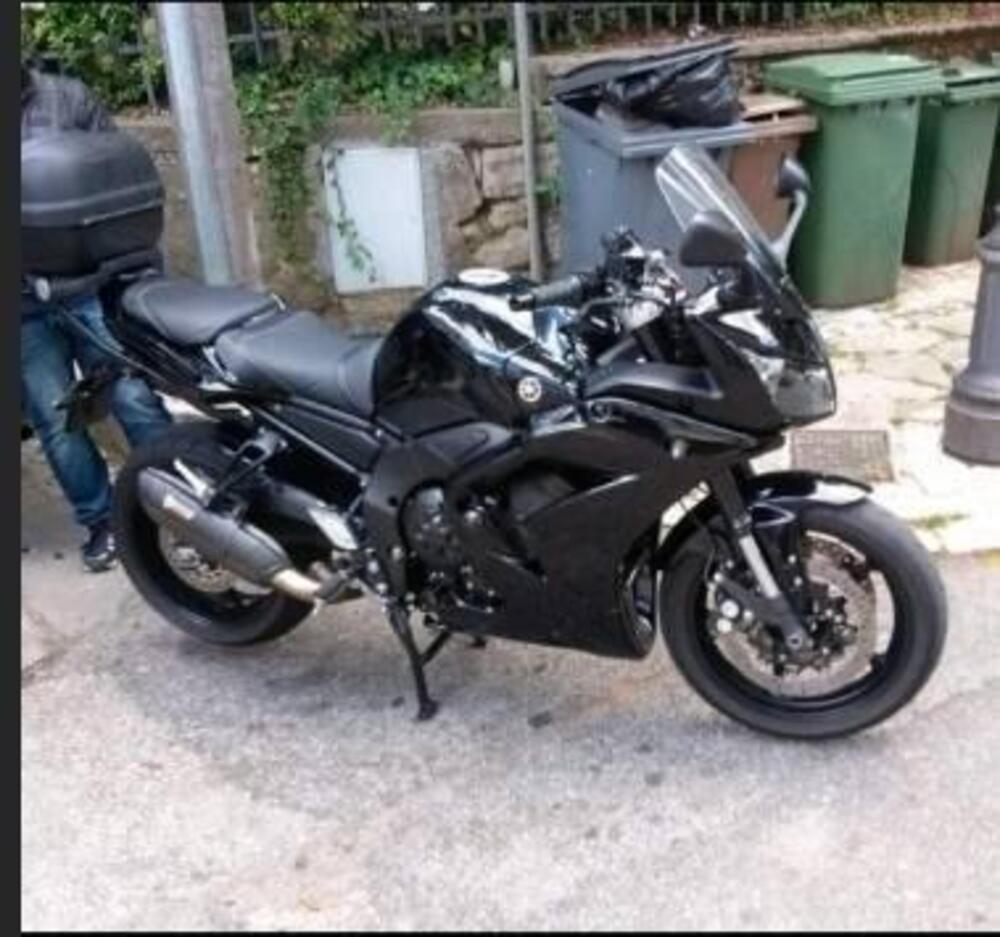 Yamaha FZ1 Fazer (2006 - 16)