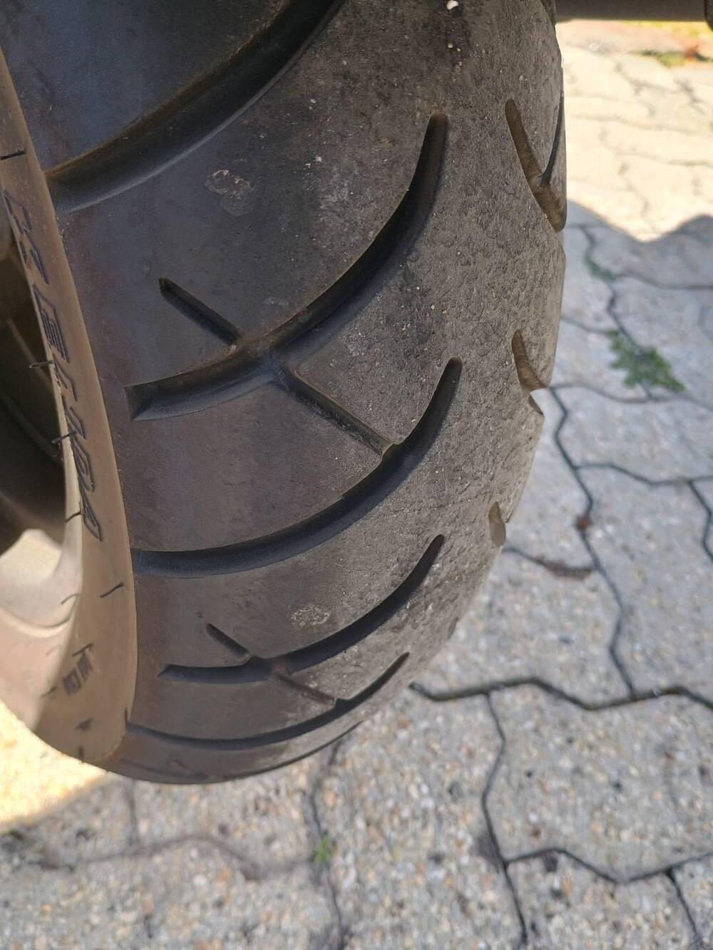 Kymco Downtown 350i TCS (2021 - 25) (8)