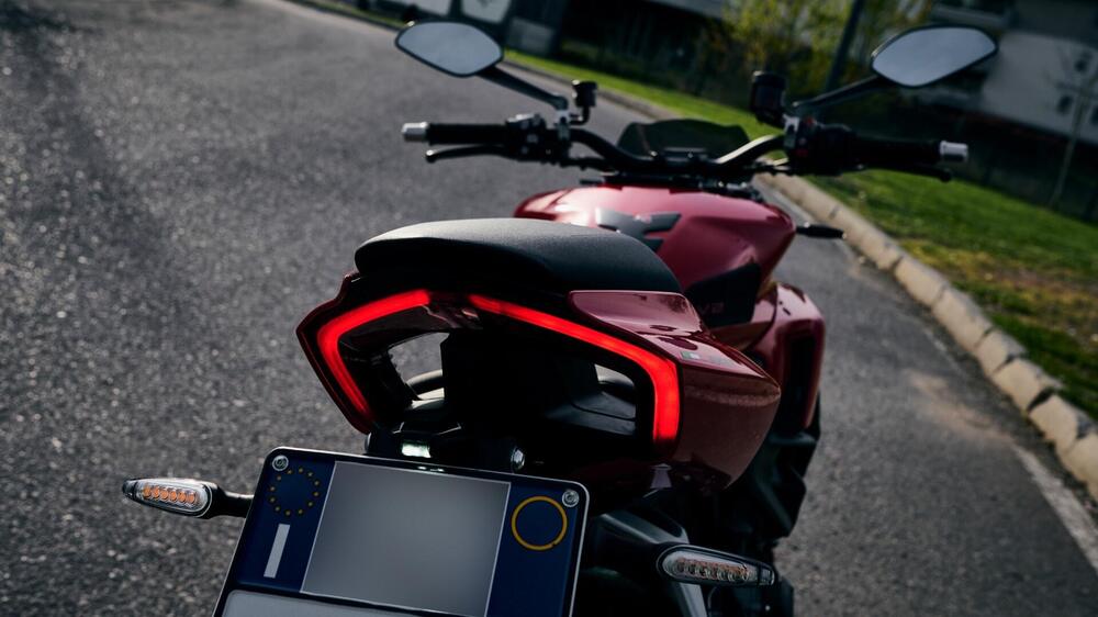 Ducati Streetfighter V2 (2022 - 24) (8)