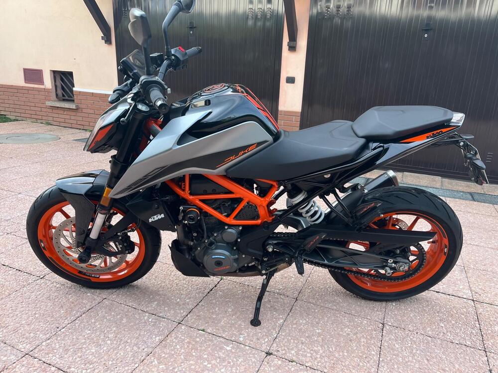 KTM 390 Duke (2021 - 23) (4)