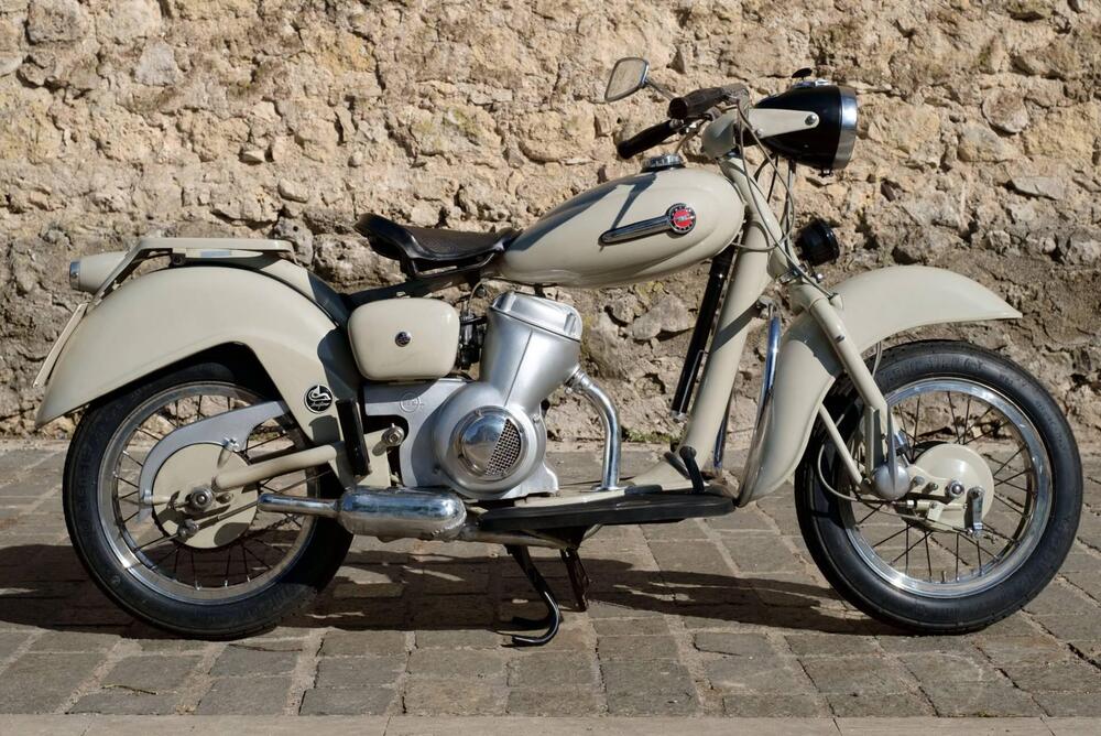 Motom DELFINO 160 (2)