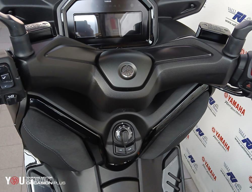 Yamaha X-Max 300 Tech Max (2025 - 26) (5)