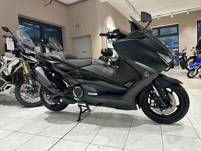 Yamaha T-Max 560 (2020 - 21) usata