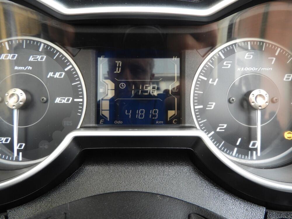 Yamaha X-Max 300 ABS (2017 - 20) (5)