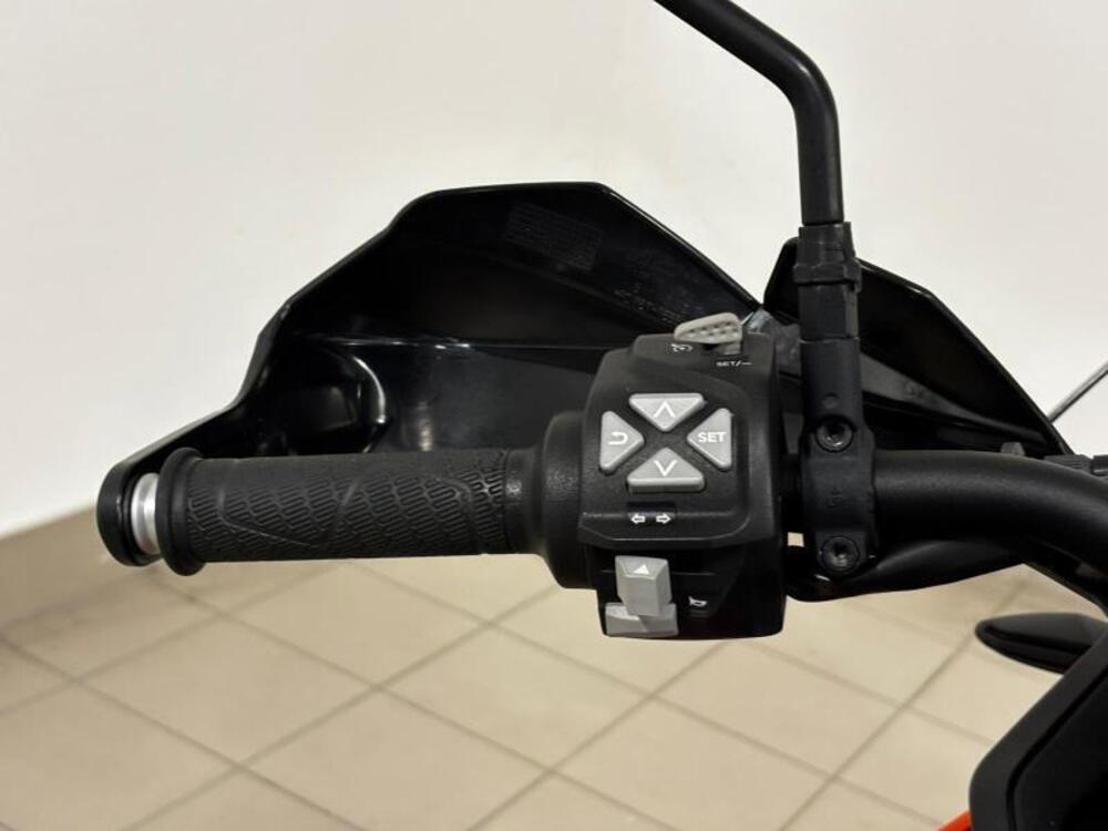 KTM 890 Adventure (2022) (11)