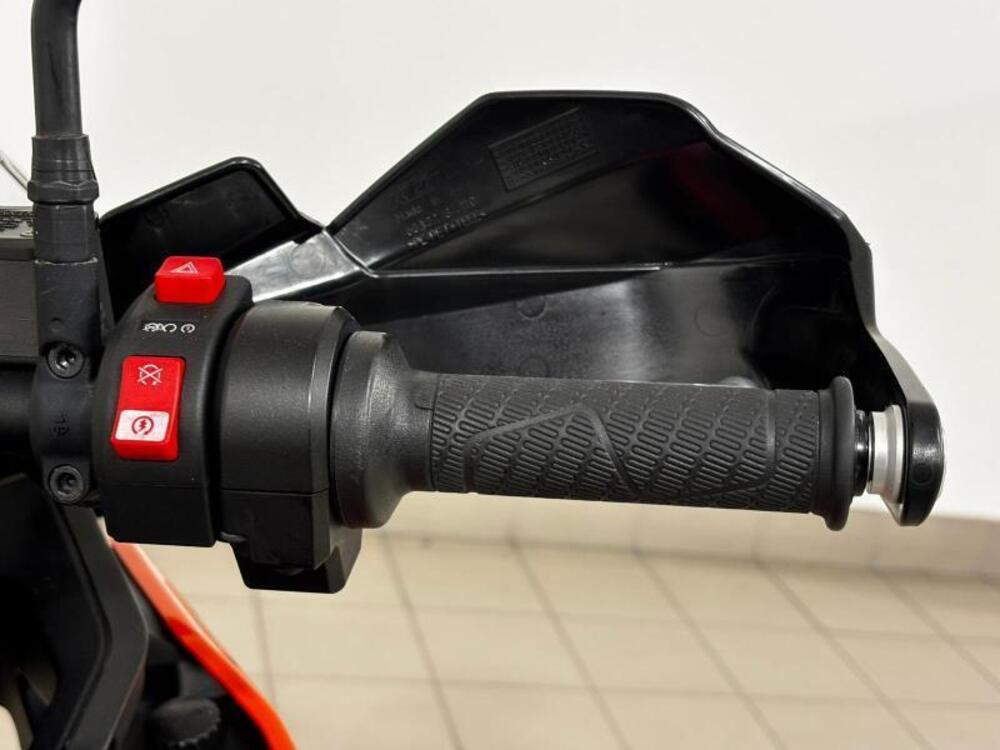 KTM 890 Adventure (2022) (12)