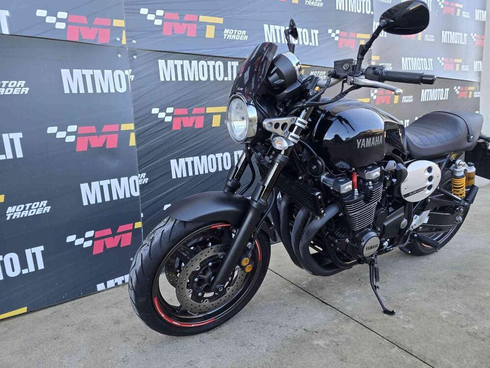 Yamaha XJR 1300 (2015 - 17) (3)