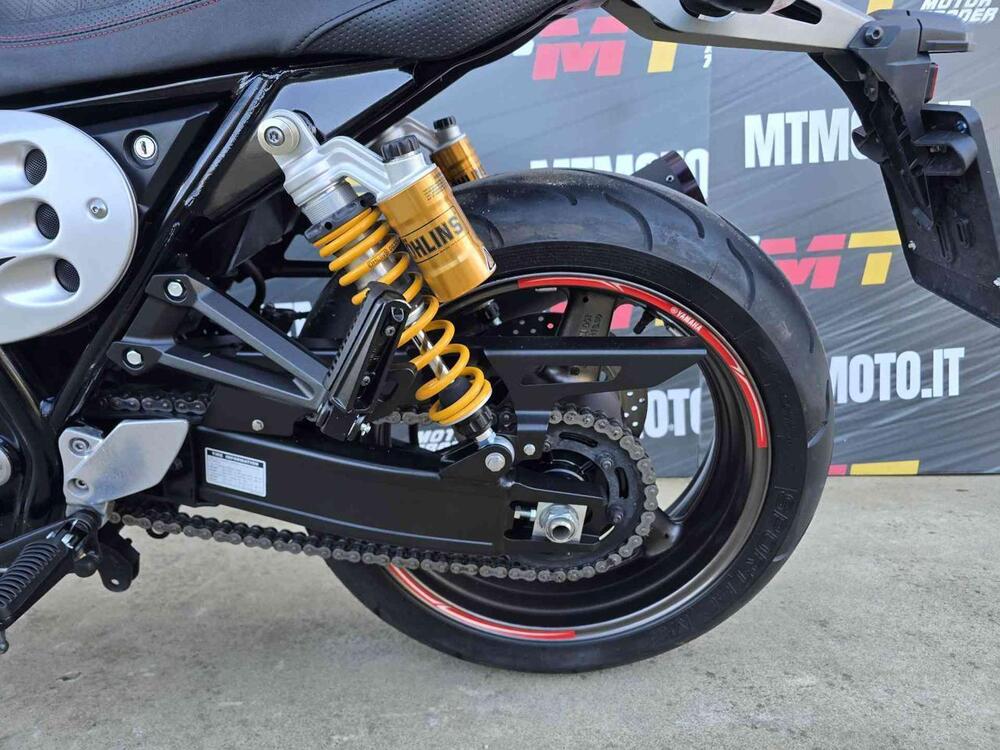 Yamaha XJR 1300 (2015 - 17) (7)