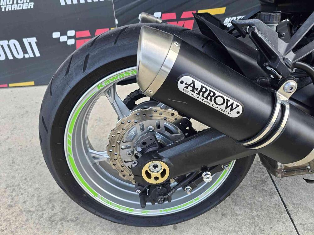 Kawasaki Z 1000 (2010 - 13) (15)