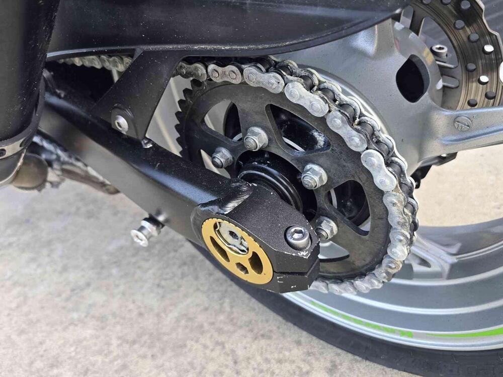 Kawasaki Z 1000 (2010 - 13) (8)